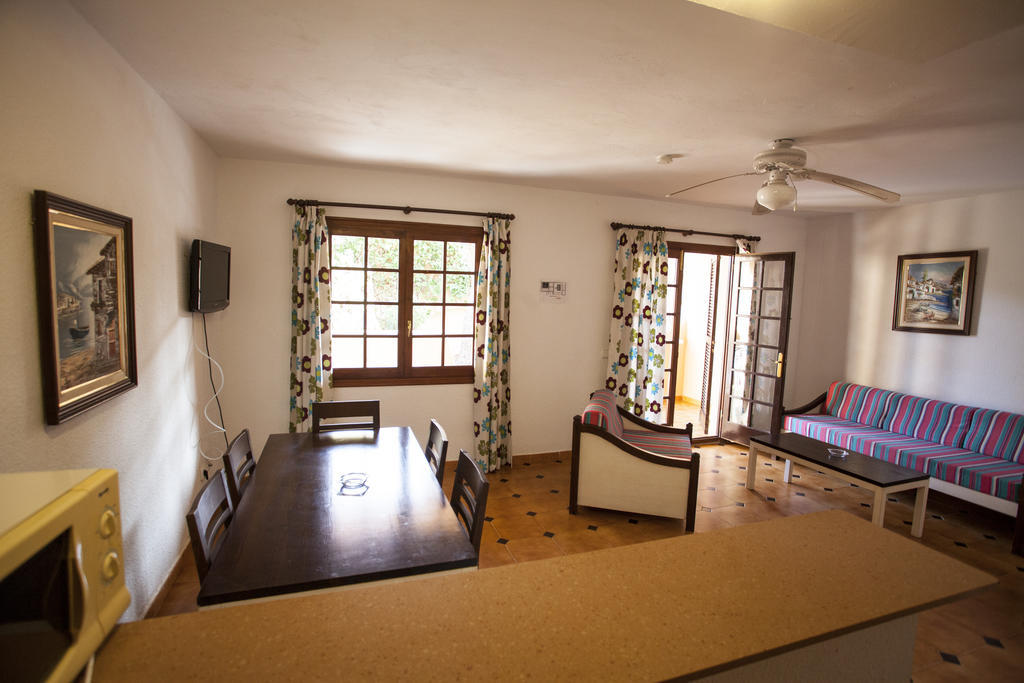 Bahia Park Hotell Cala En Porter  Eksteriør bilde