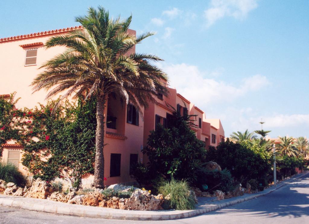 Bahia Park Hotell Cala En Porter  Eksteriør bilde